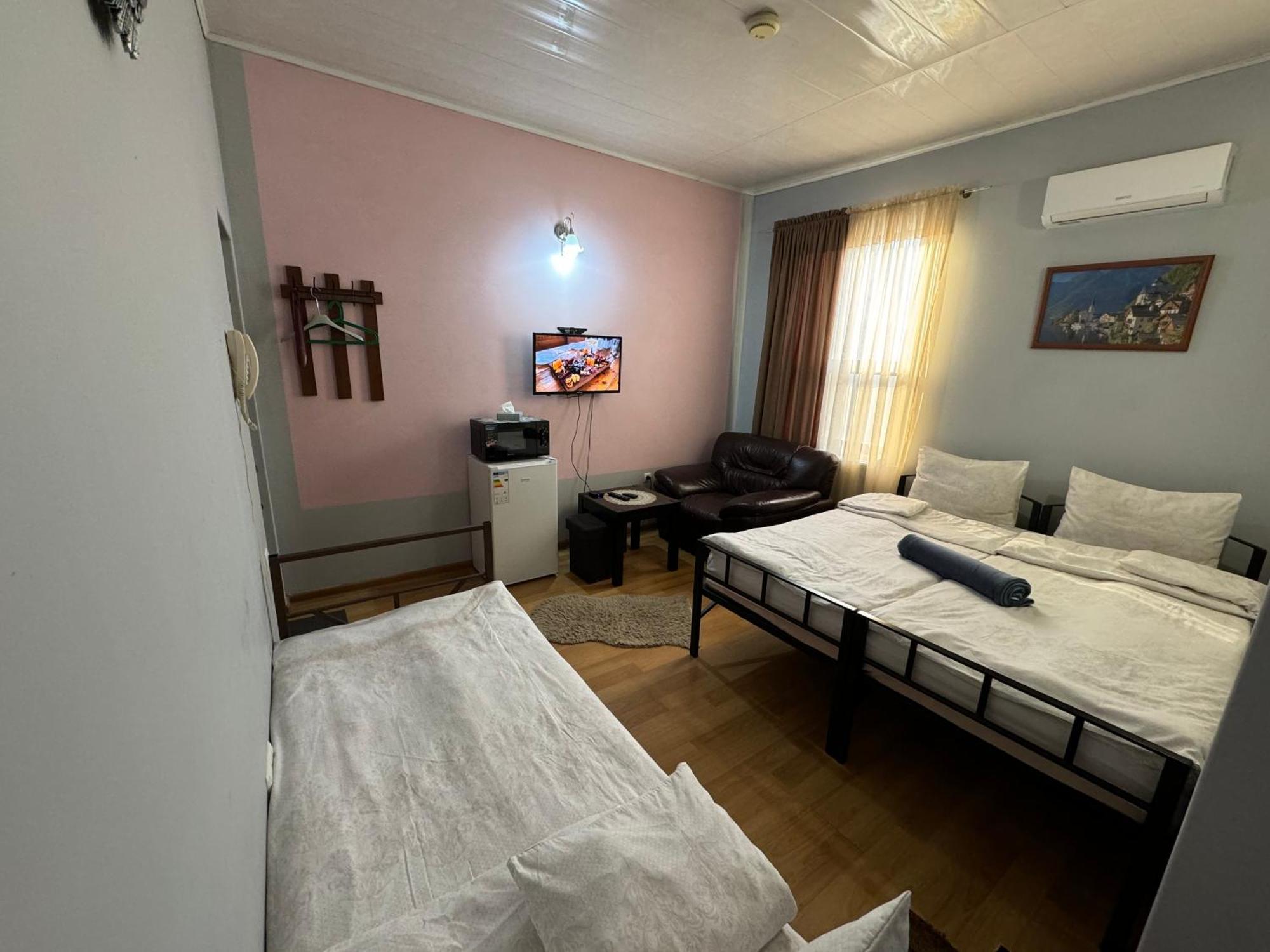 Alem Hotel Yerevan Exterior photo